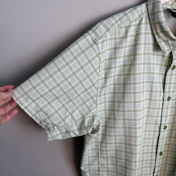 The North Face Men's XL Green Plaid Button Up Performance Shirt Hiking Fishing - Picture 3 of 16